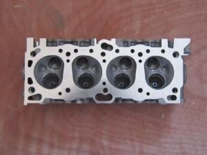 Testa del cilindro per Mitsubishi Galant L200 L300 Pajero MD305479 MD099389 22100-32680 MD311605