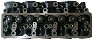 Materiale di rivestimento del cilindro in piastra composita Testa del cilindro completa per il motore Nissan Td27